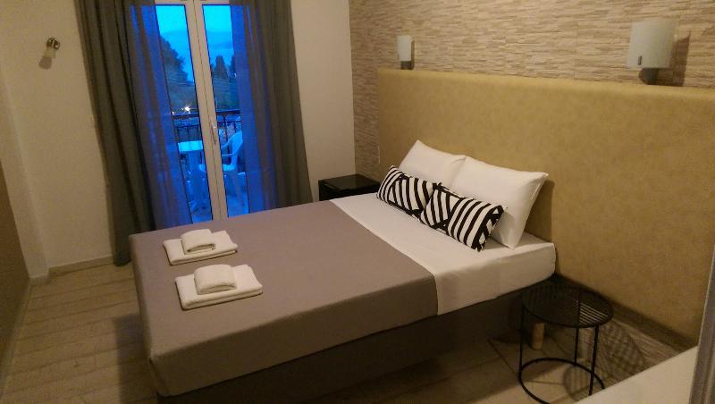 Tina Hotel Limni  Екстериор снимка